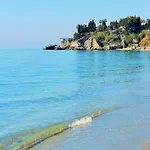 Casa Rosi, vistas al mar, piscina privada y A/A * Nerja